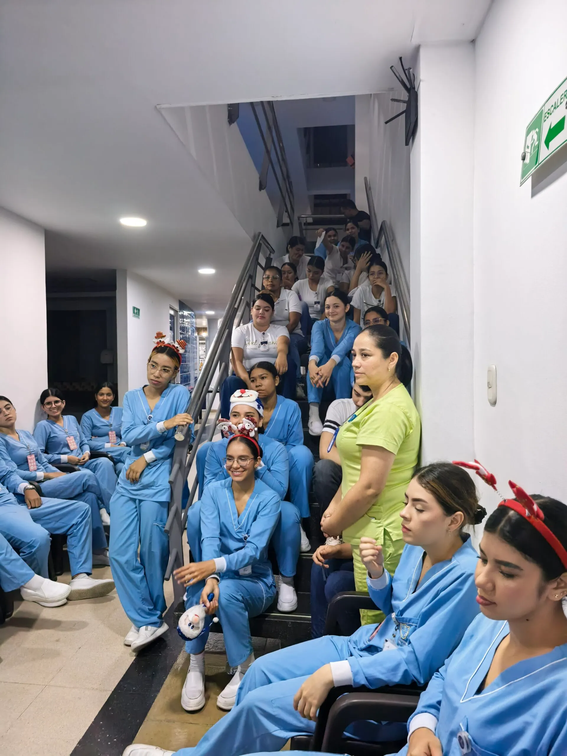 Estudiantes de ECSALUD en actividades académicas y prácticas (foto 10)